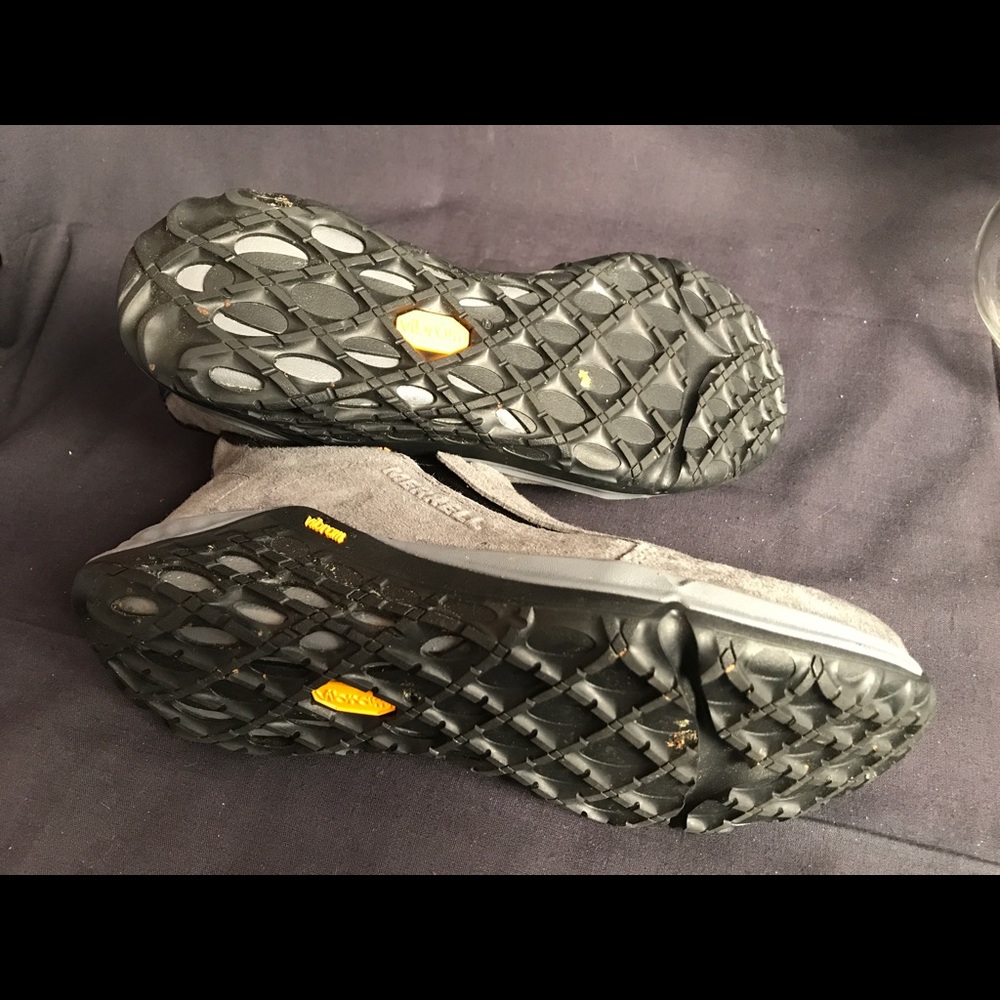 Merrell gray suede slip-on Vibram hiking moccasin - Picture 3 of 5